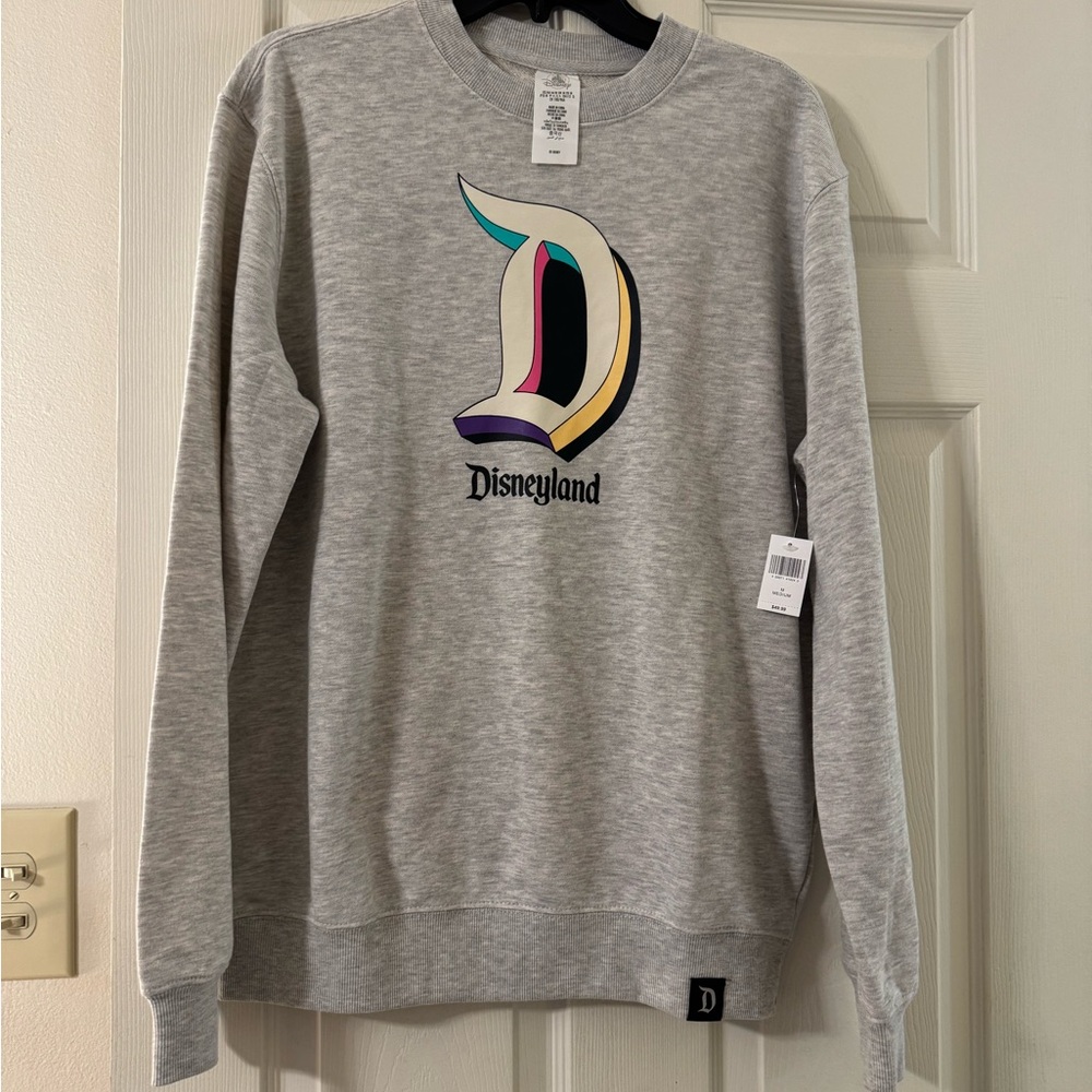 Disney Disneyland Crewneck Grey Unisex Crewneck Sweatshirt NWT Size Medium